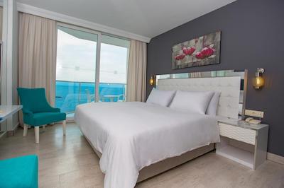 له بلو هتل اند ریزورت