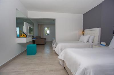 له بلو هتل اند ریزورت