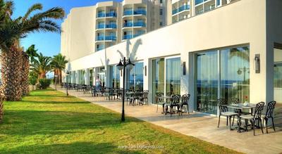 له بلو هتل اند ریزورت