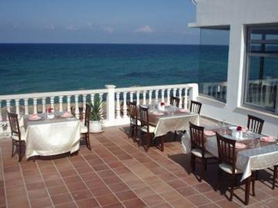 مانولیا هتل