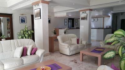 مانولیا هتل