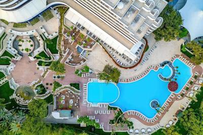 ریکسوس داون تاون آنتالیا