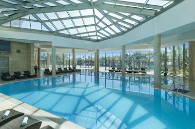 نوح آرک دلوکس هتل اند اسپا