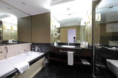 جوجو پریمیر پالاس