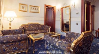 جوجو پریمیر پالاس