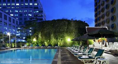 هالیدی این بانکوک سیلوم