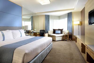 هالیدی این بانکوک سیلوم