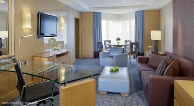 هالیدی این بانکوک سیلوم