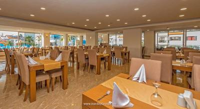 ریور گاردن هالیدی ویلیج