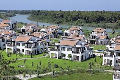 ریور گاردن هالیدی ویلیج