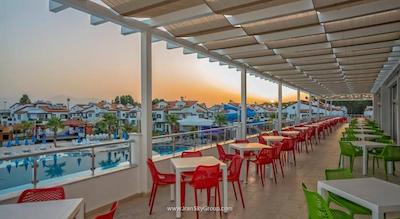 ریور گاردن هالیدی ویلیج