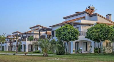 ریور گاردن هالیدی ویلیج