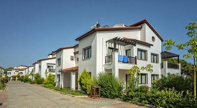 ریور گاردن هالیدی ویلیج