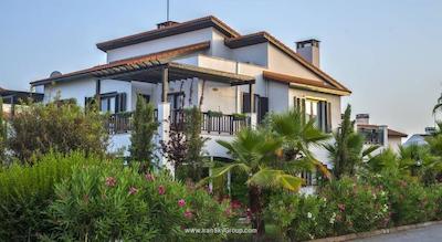 ریور گاردن هالیدی ویلیج