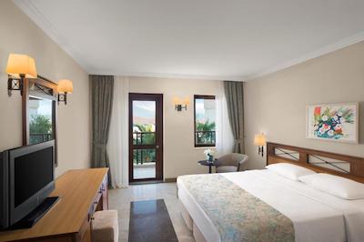 استریا بدروم ریزورت