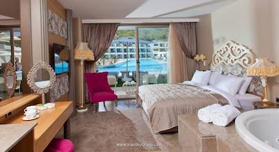 تر لاکچری هتل اند سپا