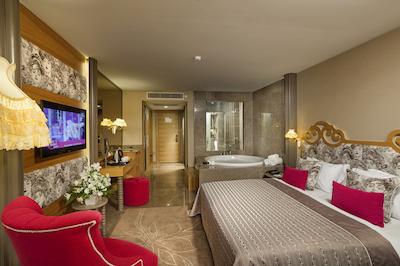 تر لاکچری هتل اند سپا