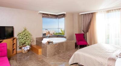 تر لاکچری هتل اند سپا