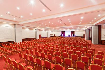 سلکتوم فمیلی ریزورت