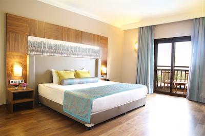 سلکتوم فمیلی ریزورت