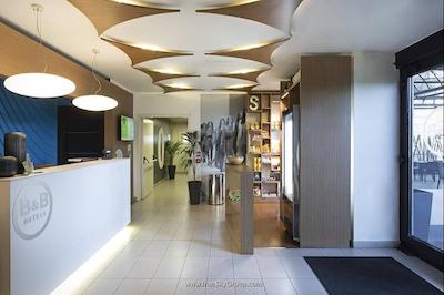 ب اند ب هتل میلانو کنیسیو گریبلدی