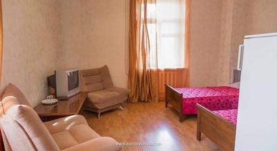 مستر هتل آن پروومیسکایا