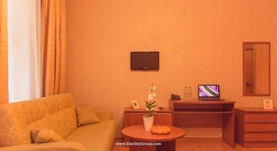 مستر هتل آن پروومیسکایا