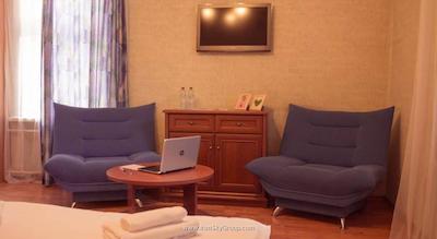 مستر هتل آن پروومیسکایا