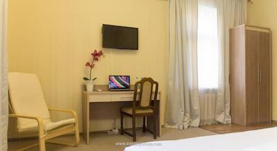 مستر هتل آن پروومیسکایا