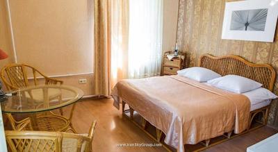 مستر هتل آن پروومیسکایا