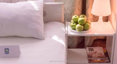 اندرون هتل آن ایلیچا اسکوئر