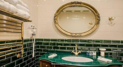 نابت پالاس دومدودوو