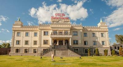 نابت پالاس دومدودوو