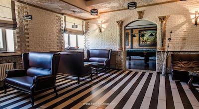 نابت پالاس دومدودوو