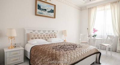 نابت پالاس دومدودوو