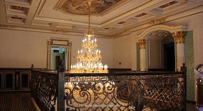 نابت پالاس دومدودوو