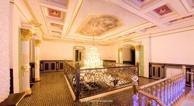 نابت پالاس دومدودوو