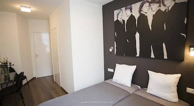 کونتین گلدن بیر هتل