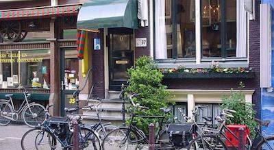 کونتین گلدن بیر هتل