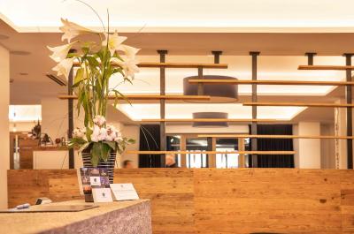 وای وادی هتل بایر 89