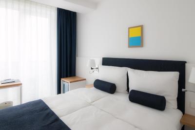 وای وادی هتل بایر 89