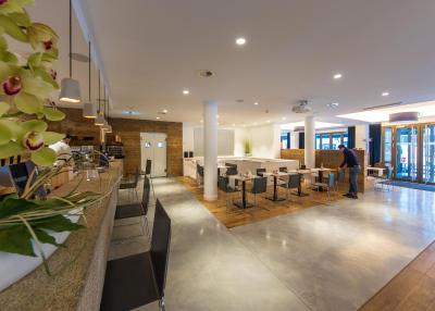 وای وادی هتل بایر 89