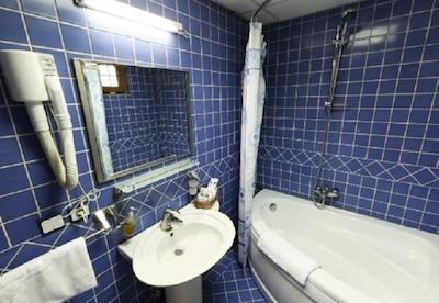 هتل پارسیان توریست توس