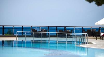 آنتالیا هتل ریزورت اند اسپا اوز هتل