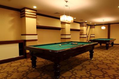 آنتالیا هتل ریزورت اند اسپا اوز هتل