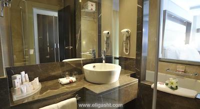 آنتالیا هتل ریزورت اند اسپا اوز هتل