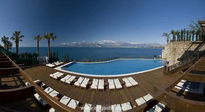 آنتالیا هتل ریزورت اند اسپا اوز هتل