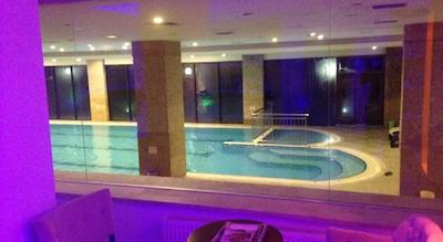 آسرین پارک هتل اند اسپا