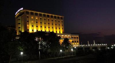 آسرین پارک هتل اند اسپا