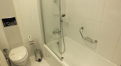 آسرین پارک هتل اند اسپا